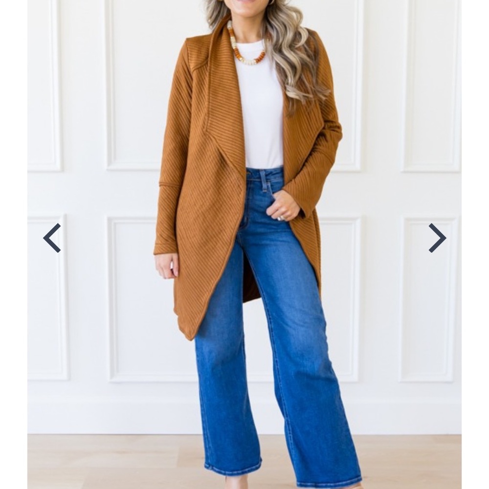 Skies Are Blue Tan Blazer/Cardigan with Pockets